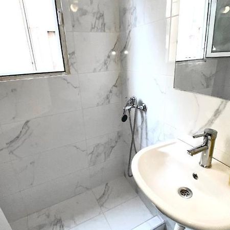 The Bohemian In Exarcheia Athens Center Apartment Екстериор снимка