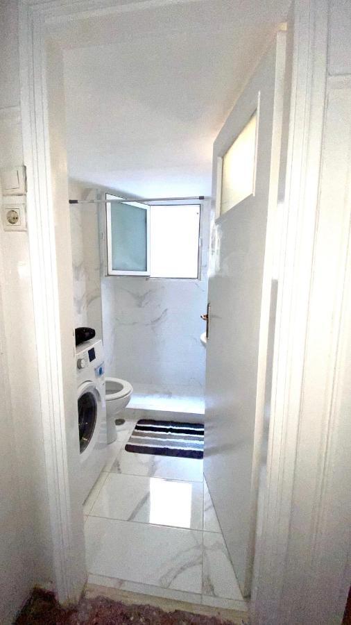 The Bohemian In Exarcheia Athens Center Apartment Екстериор снимка